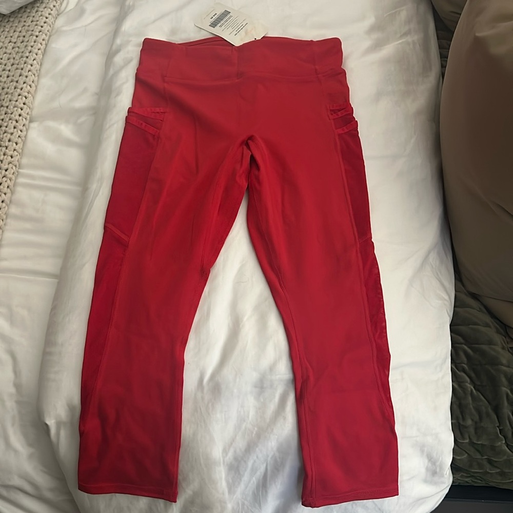 Red cropped fabletics leggings
